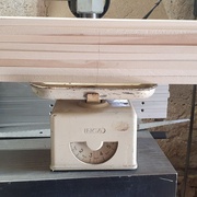 Avant rainure : 3,3kg pour les planches d'une demi-table