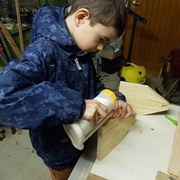 Un petit coup de colle pas prévu dans le livre