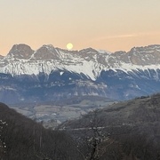 8h du matin et couché de lune sur le Vercors