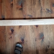 La pièce de bois qui fera office de moulure.