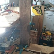 mise à l'épaisseur de la planche de chêne, une bonne séance de sport