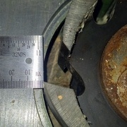 D'un côté 0,5 mm par rapport à la grosse fraise de 138 de diamètre.