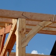 Lien entaillé dans un poteau à l ancienne