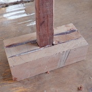 La forme me va, reste à enlever ces bavures d'époxy et casser les arêtes