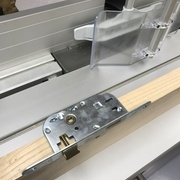 On présente la serrure