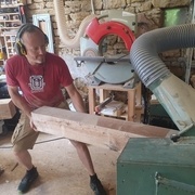 Les poinçons sont un peu plus faciles à manipuler, en seulement 14x14cm !