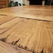 La copie en bas, l'originale au dessus