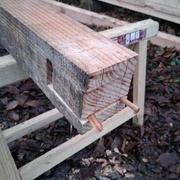 une cale bloquée pour éviter les arrachements