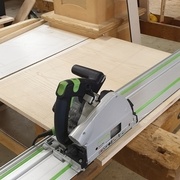 Usinage des rainures à la scie plongeante