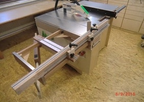 Scie à format fait maison et surtout en BOIS !!!