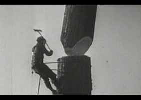 Abattage de séquoias de Californie dans les années 40