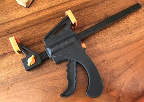 Écarteur a partir d’une presse serrante