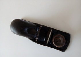 Petit rabot suédois