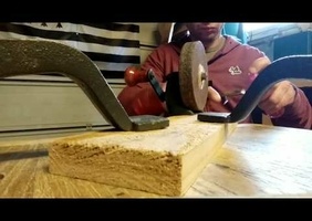 Affutage à main levée et meuleuse manuelle