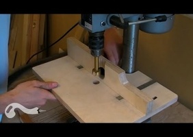 Construction d'un plateau pour perceuse à colonne