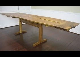 Table  Nakashima inspired