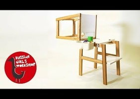 Meuble combiné pour bambin : bureau, chaise, tour