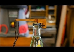 Décapsuleur en bois