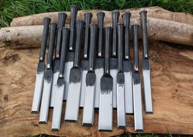 De beaux outils forgés pour Notre-Dame