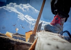 Formation charpente équarrie à la hache - Atelier de la Grande Oye