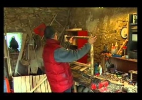 Mobilier en châtaignier d'Alain Dupasquier