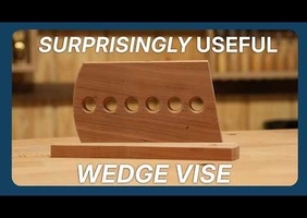 Simple presse horizontale à coin /  This Simple Wedge Vise Is Surprisingly Useful