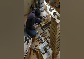 Comment  ils  fabriquent les  rabots bois au  japon