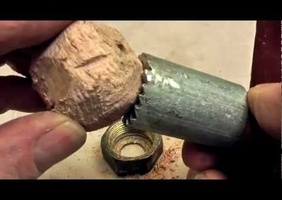 Une bonne technique pour fabriquer une sphère en bois à la main