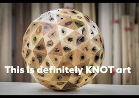 Sphère géodésique en bois