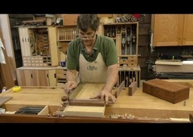 Boite avec charnière bois