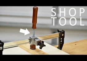 Une troisième mains