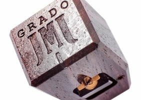 Juste pour le délir... The Summit of Sound