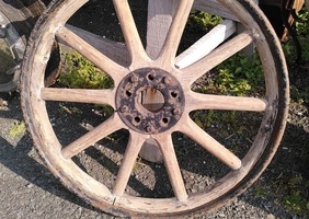 Roue d'automobile...