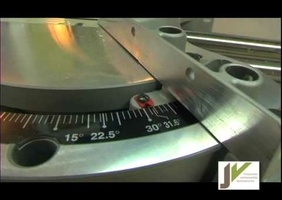 Coupes de moulures et de plinthes