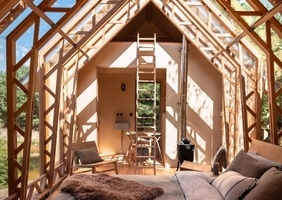 Anna Cabin, une maison en bois qui se déplie