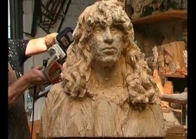 Sculpture à la tronçonneuse