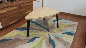 Table basse en frêne