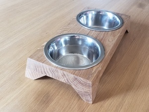 Support à gamelles pour chat