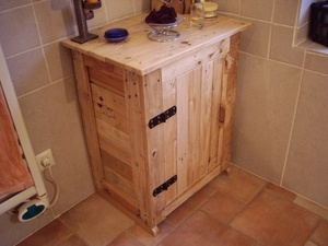 Fabrication d'un petit meuble en bois de récup