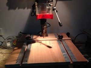 Plateau pour perceuse à colonne