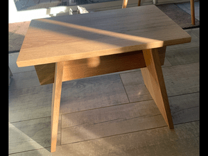 Un tabouret japonais en chêne pour ma fille