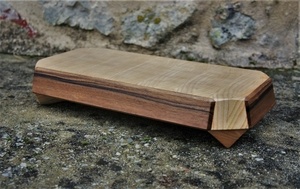 Planche à découper en bois de bout.