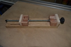 Gabarit pour réaliser des chevilles façon AIRPOPCIE