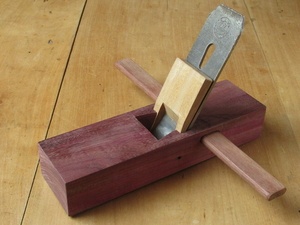 Rabot de finition de type Hong-Kongais