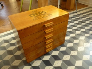 Boîte DMC en boîte à bijoux