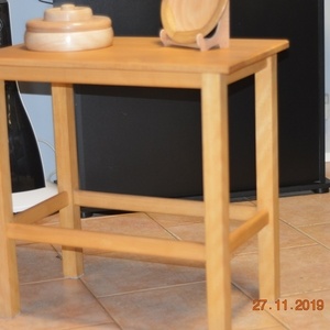 Une petite table en chêne