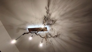 Suspension noisetier tortueux et chêne