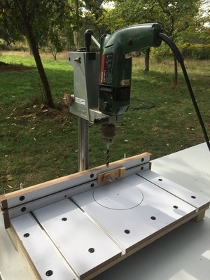 Guide pour perceuse à colonne