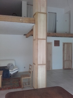 Habillage d'un Homme  debout