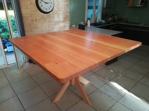 Table haute en Douglas